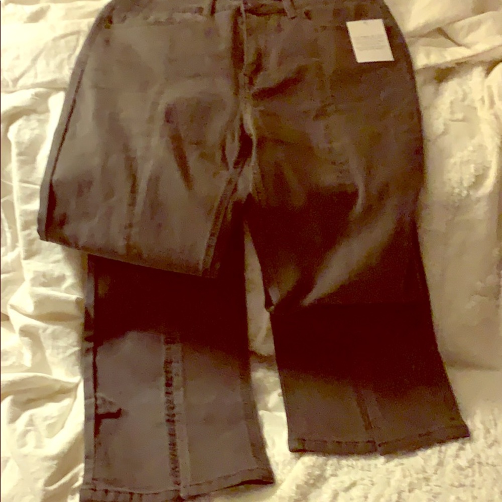DG2 JEANS BRAND NEW